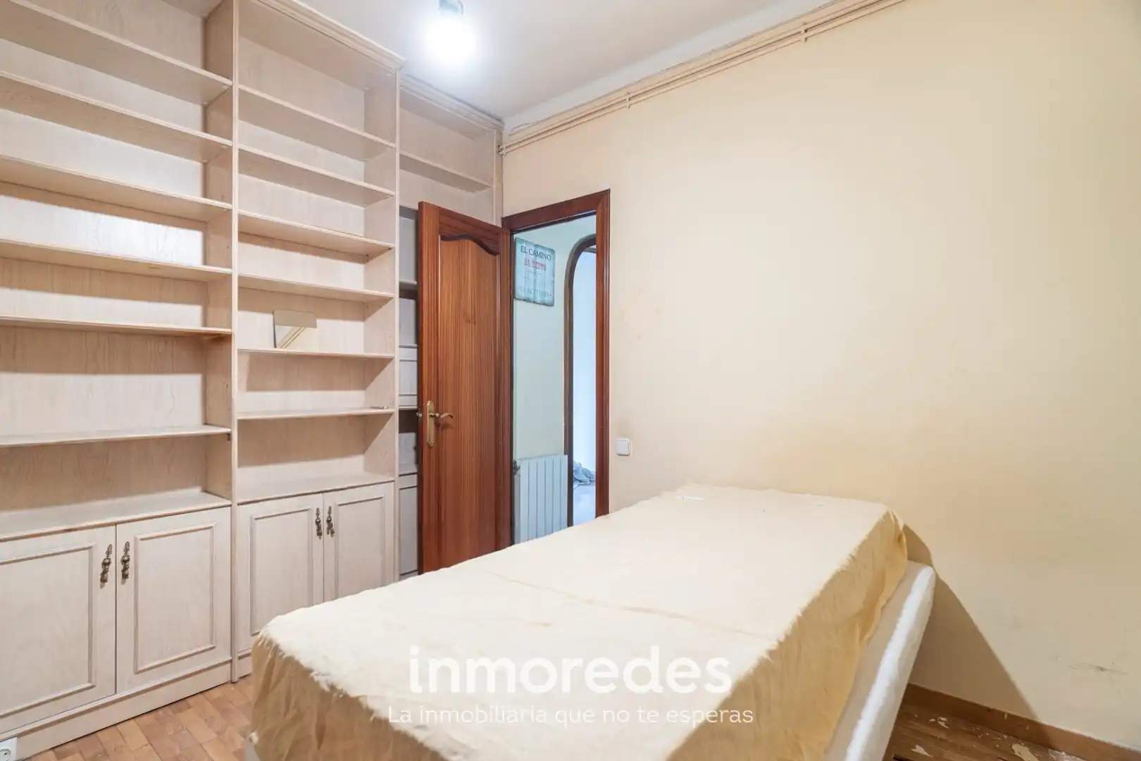Habitación de Piso en venta en Barcelona con Parquet y Horno