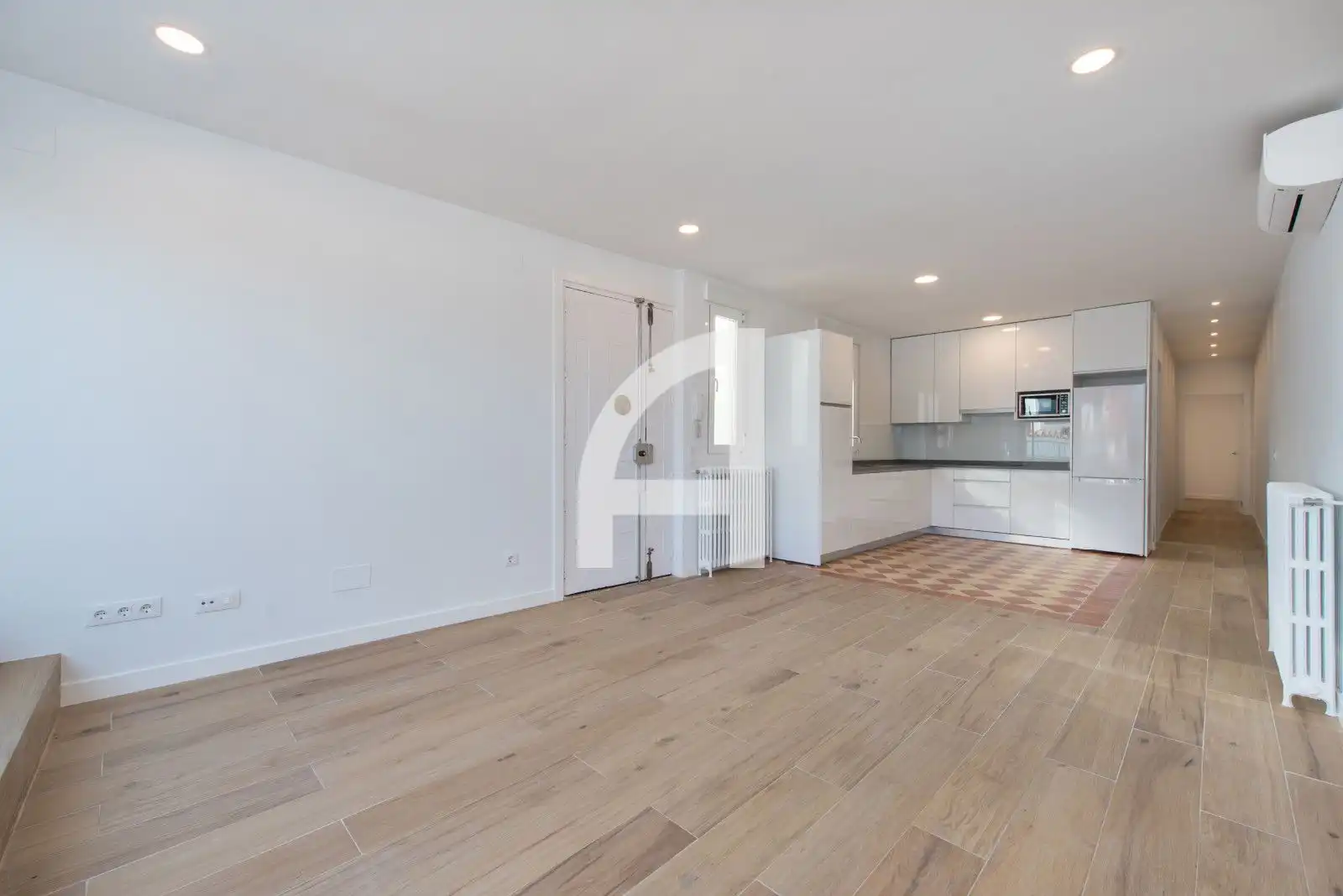 Attic for rent in Madrid  with Air Conditioner, Heating and Terrace