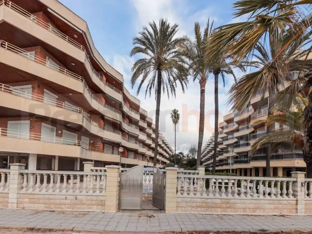 Vista exterior de Piso en venta en Cambrils con Piscina