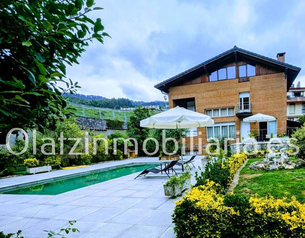 Casa-chalet en Venta en Laudio / Llodio