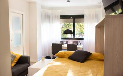 Bedroom of Study for sale in  Sevilla Capital  with Air Conditioner, Furnished and Community pool