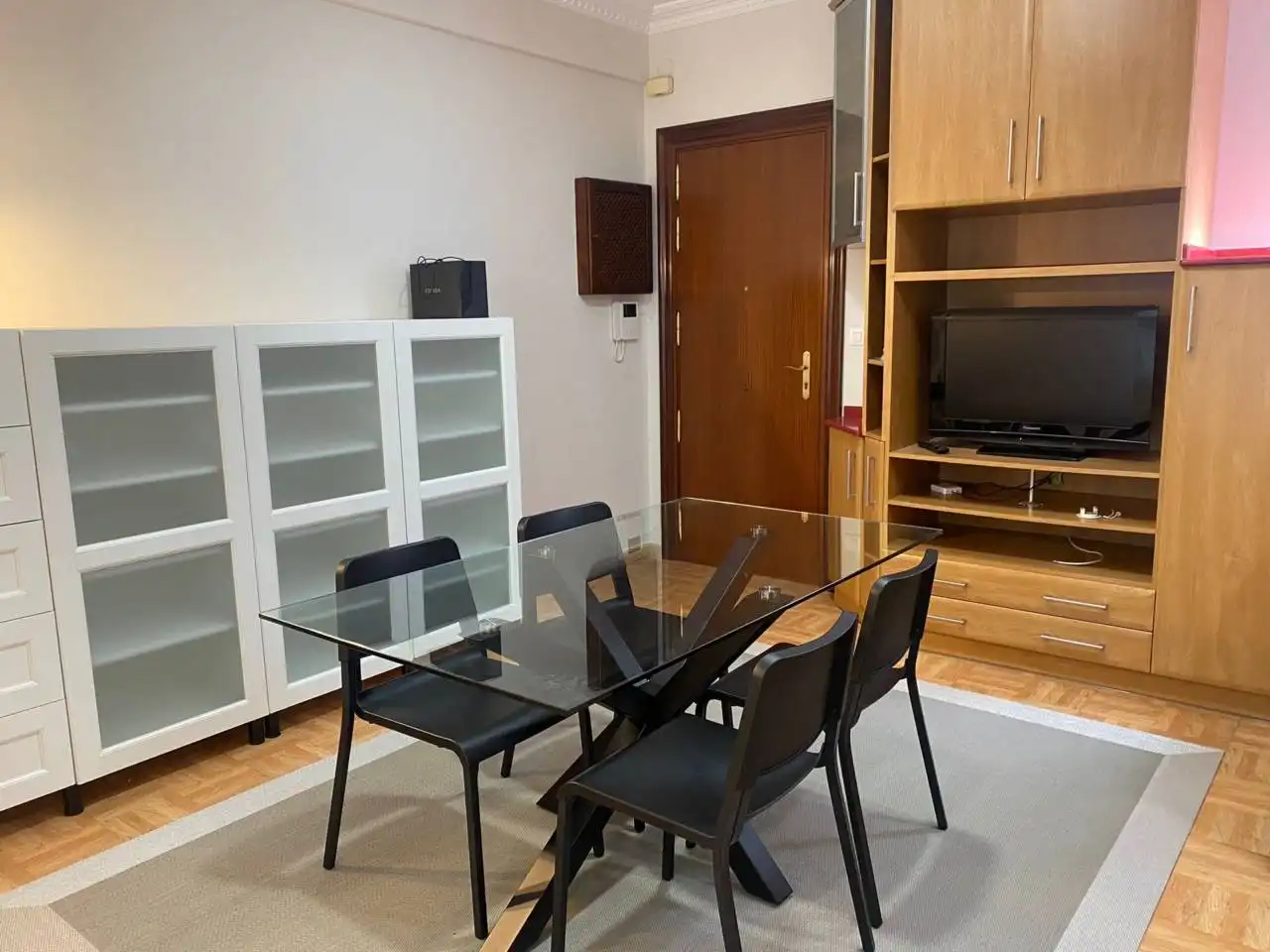 Wohnung mit Aufzug zur Miete in Calle Alameda Urquijo