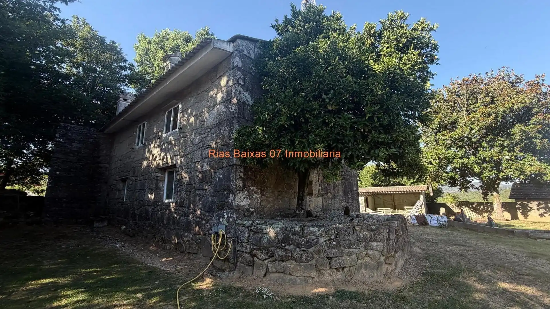 Casa o chalet en venta en Tui con Calefacción, Jardín privado y Terraza