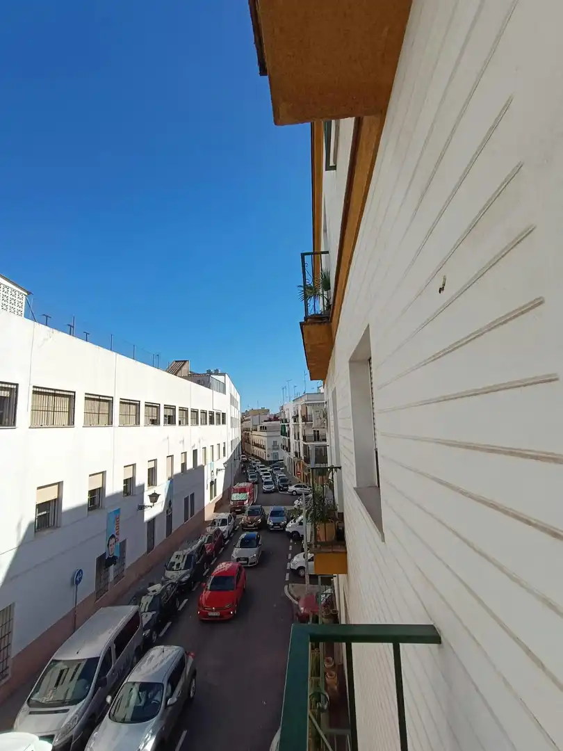 Vista exterior de Pis per a compartir en Sevilla amb Rentadora