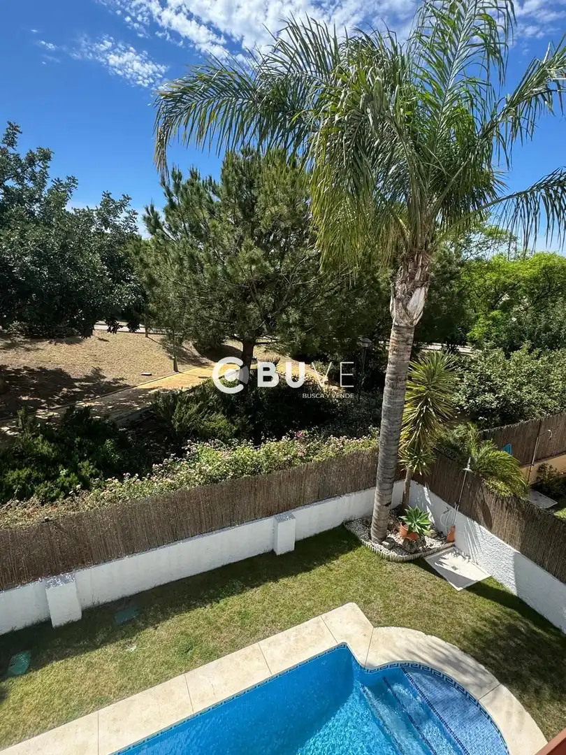 Vista exterior de Casa o chalet en venta en Benalmádena con Aire acondicionado, Calefacción y Jardín privado