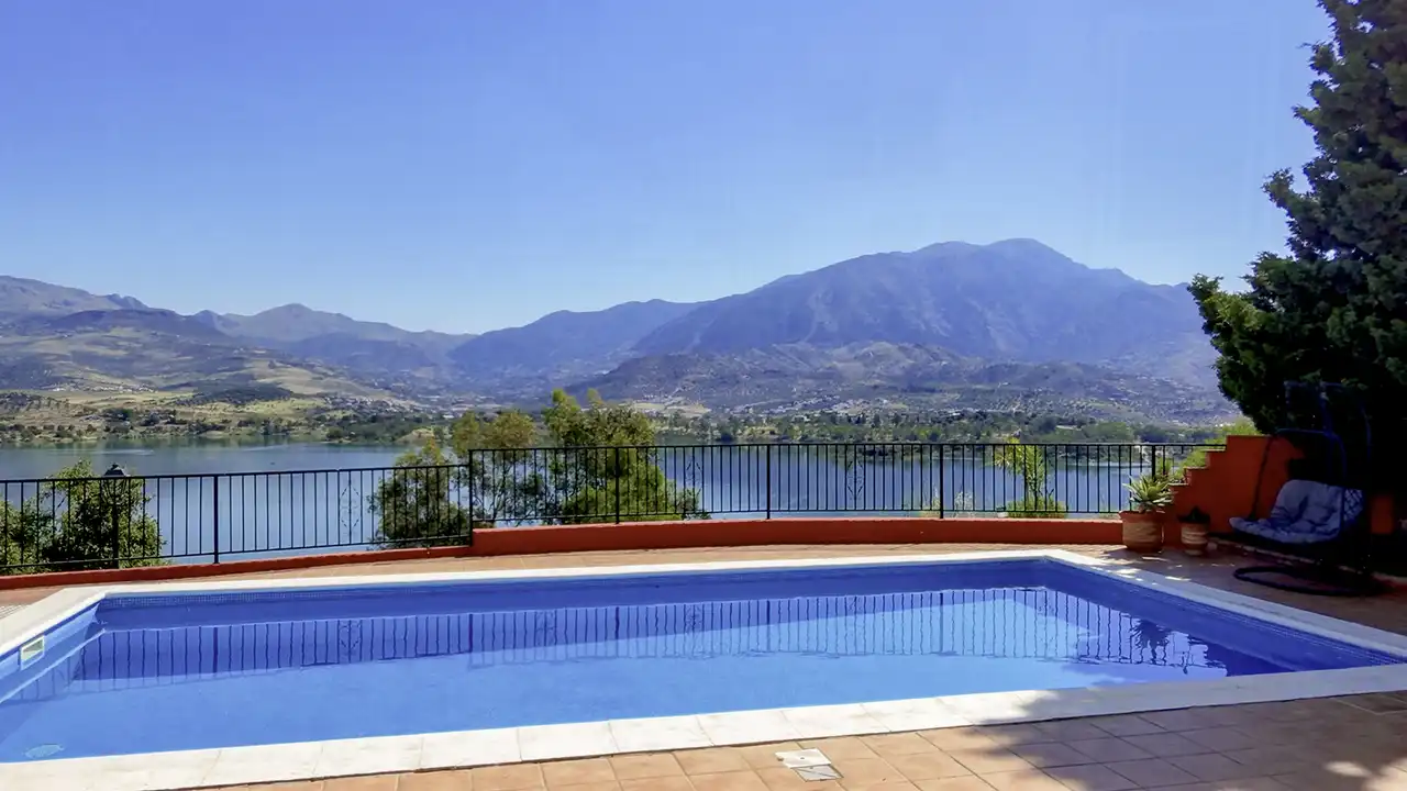 Piscina de Casa o xalet en venda en Viñuela amb Aire condicionat, Terrassa i Piscina