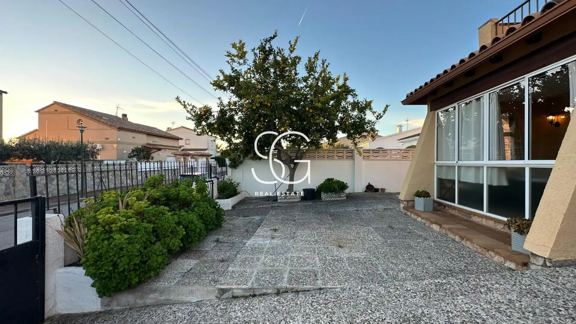 Vista exterior de Casa o chalet en venta en Creixell con Jardín privado, Terraza y Balcón