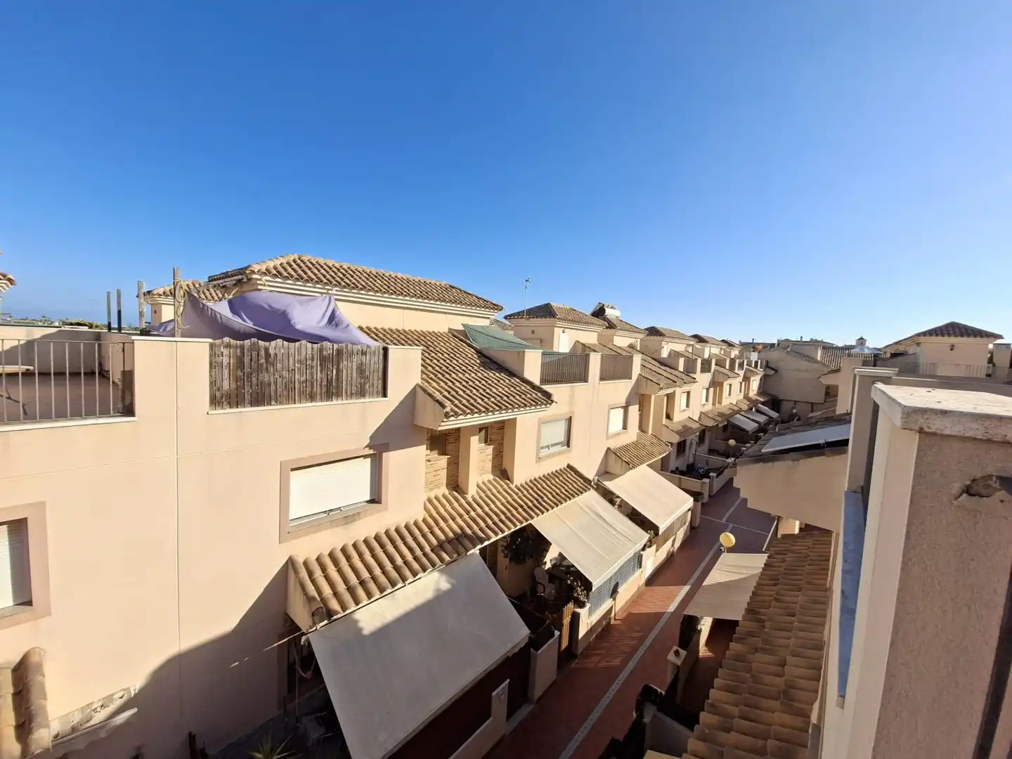 Vista exterior de Casa adosada en venda en San Javier amb Aire condicionat, Jardí privat i Terrassa