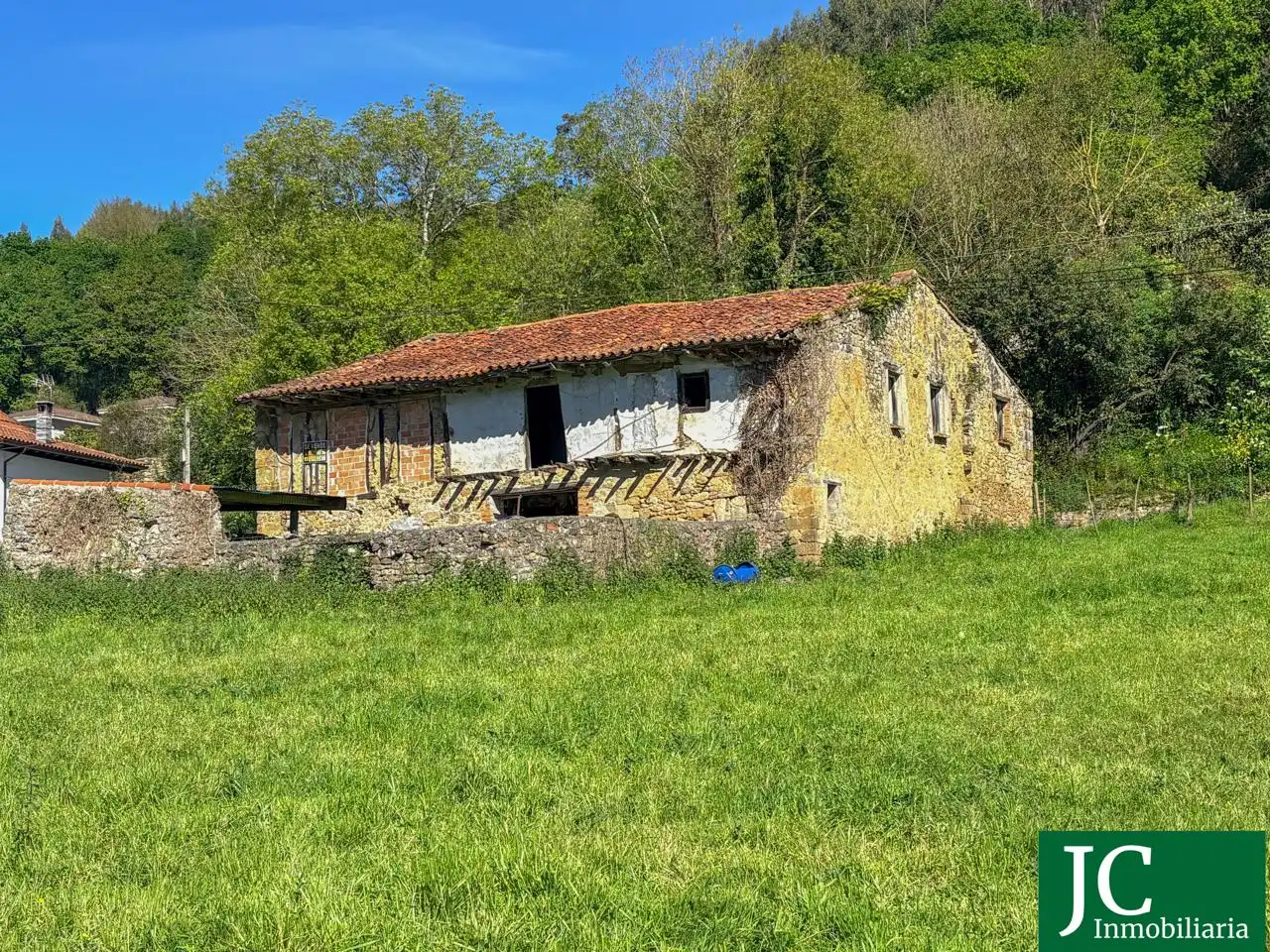 Casa rústica amb jardí en venda a Hazas de Cesto, imagen 5