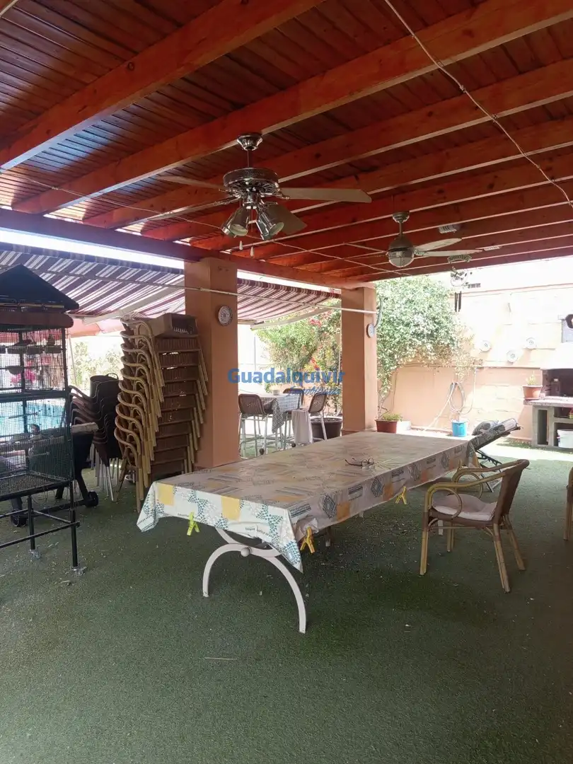 Villa con piscina in vendita a Entrenúcleos, imagen 16