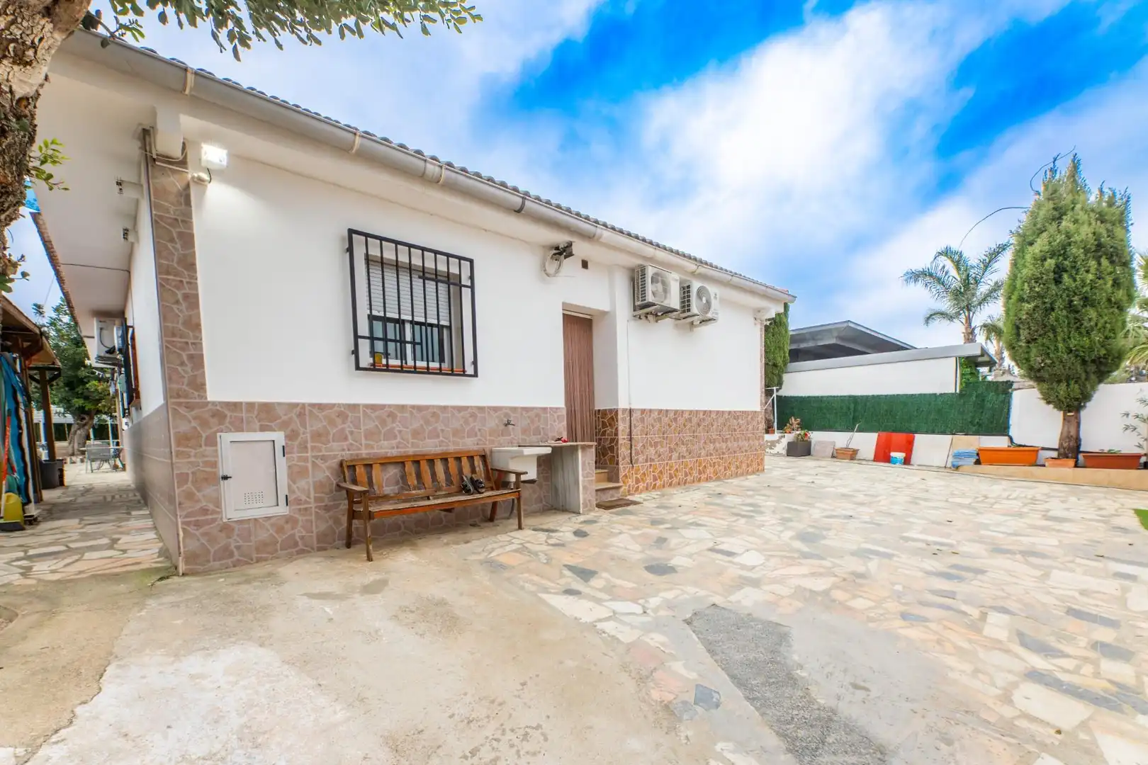 Vista exterior de Casa o chalet en venta en Turís con Aire acondicionado, Jardín privado y Terraza
