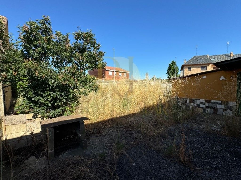 House or chalet for sale in Sariegos