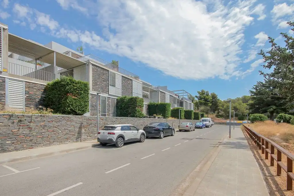Vista exterior de Pis en venda en Sant Pere de Ribes