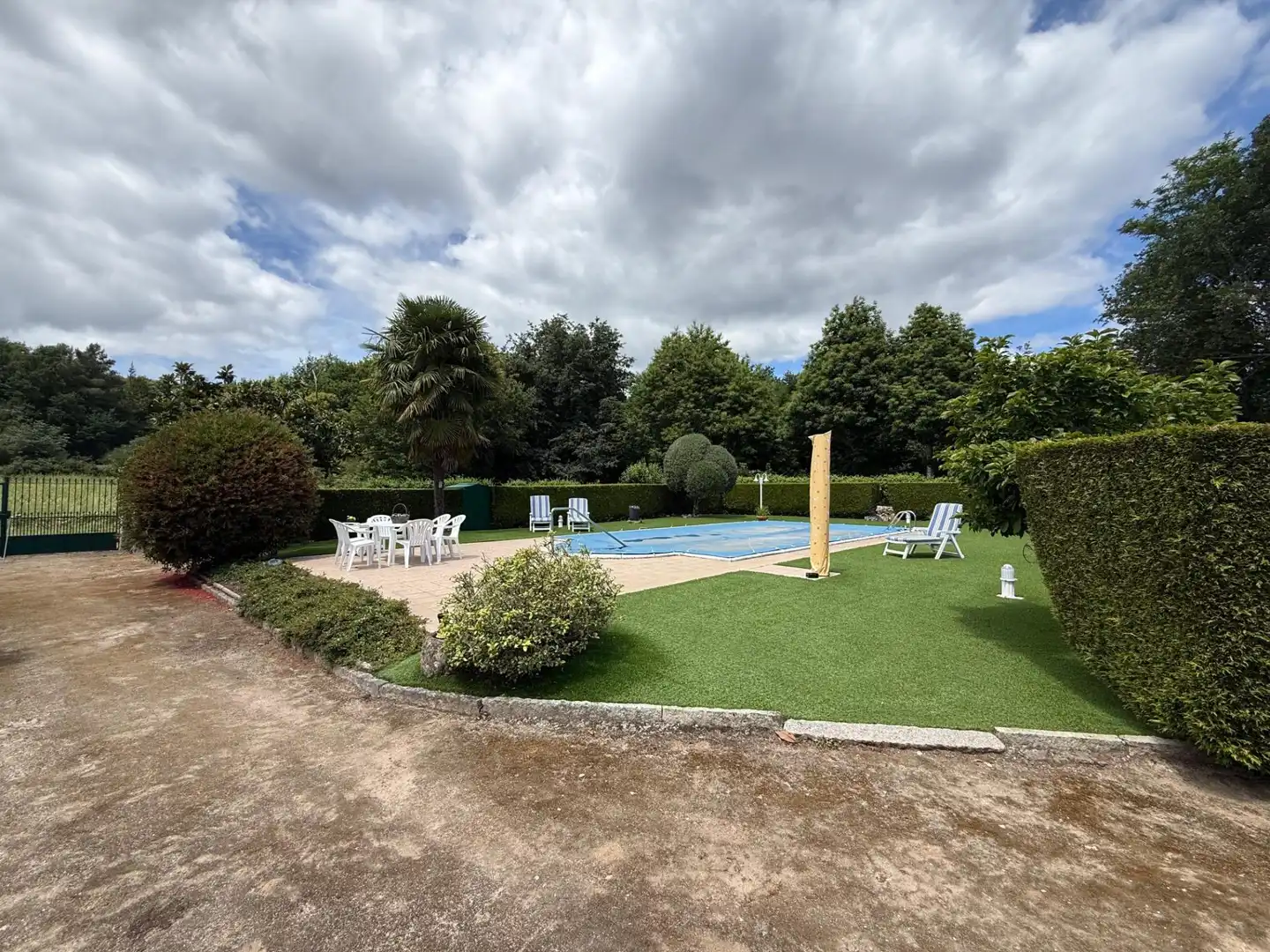Piscina de Casa o chalet en venta en San Amaro con Calefacción, Jardín privado y Parquet