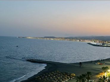Pis amb piscina en venda a Paseo Marítimo s/n