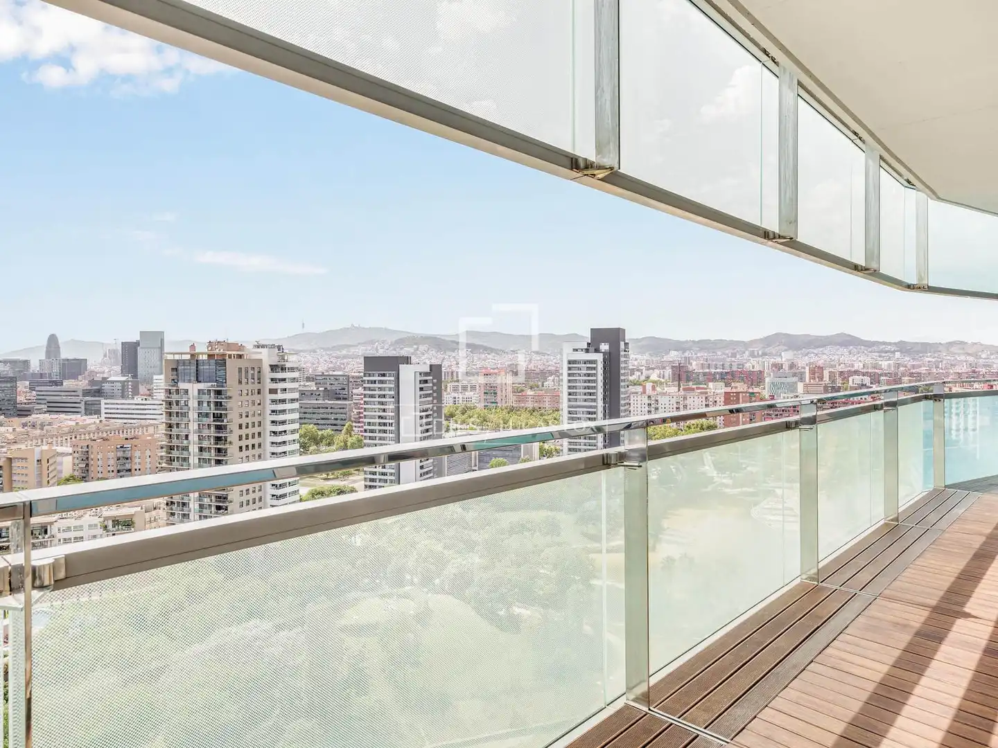 Terraza de Piso en venta en Barcelona con Aire acondicionado, Calefacción y Jardín privado