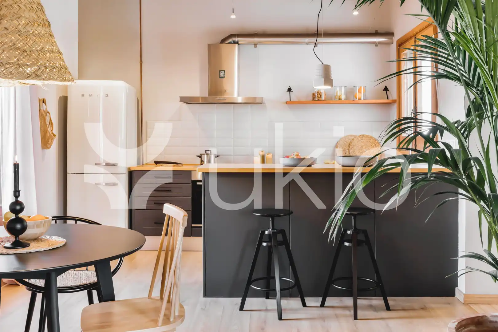 Kitchen of Attic for rent in Barcelona  with Air Conditioner, Heating and Terrace