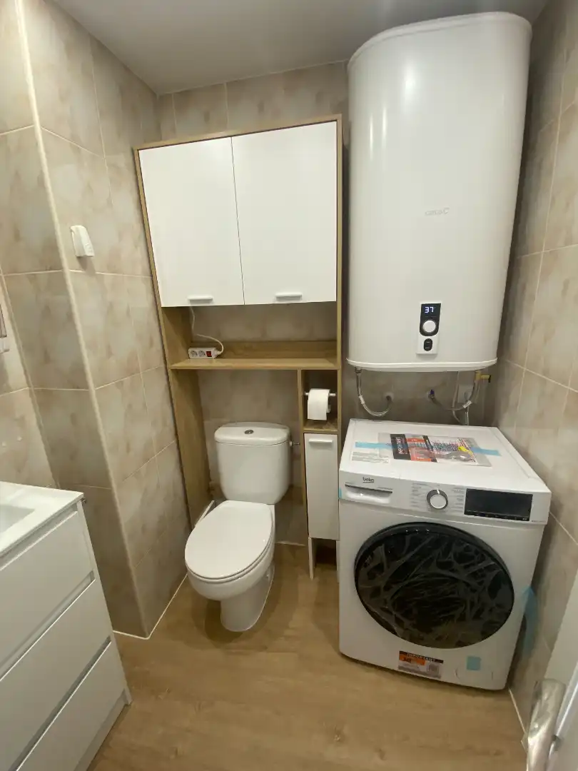 Bathroom of Flat for rent in Málaga  with Air Conditioner, Furnished and Washing machine
