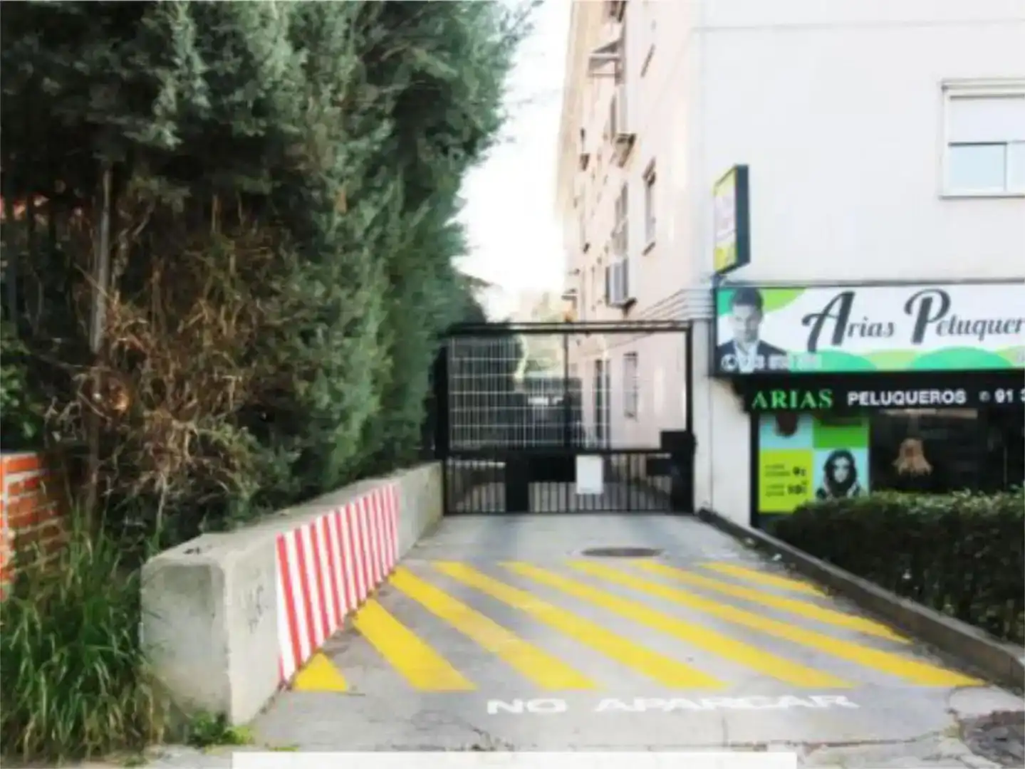 Parking of Garage for rent in Madrid
