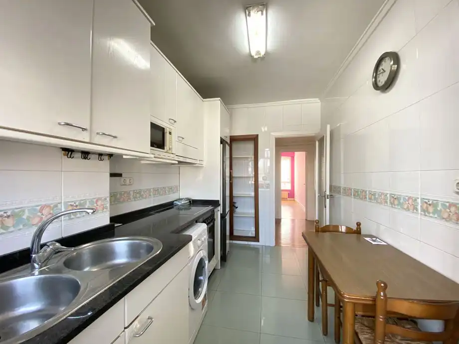 Cocina de Piso en venta en Vitoria - Gasteiz con Calefacción, Terraza y Trastero