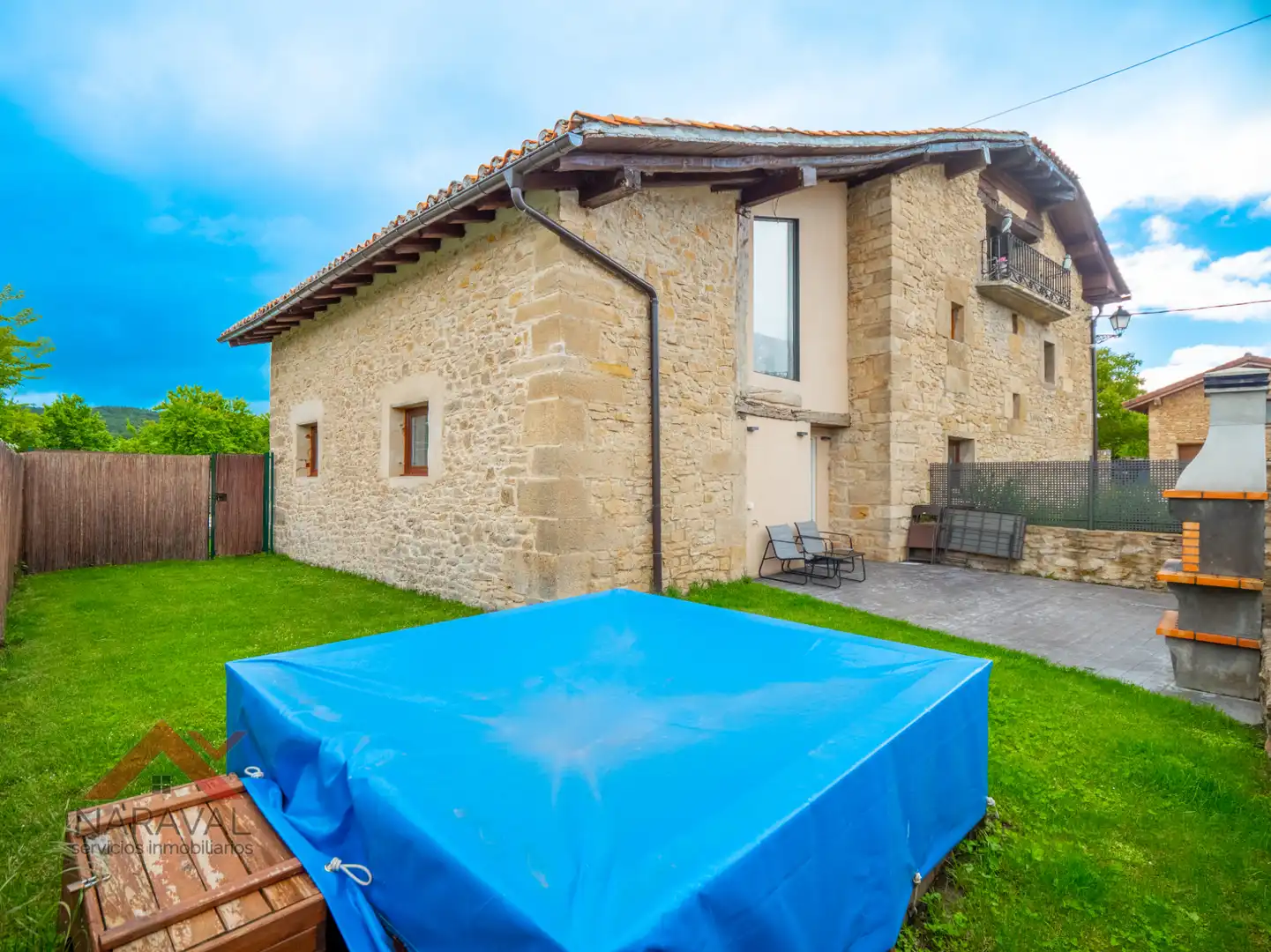 Vista exterior de Casa o xalet en venda en Valdegovia / Gaubea amb Calefacció, Jardí privat i Terrassa