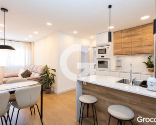 Kitchen of Flat for sale in L'Hospitalet de Llobregat  with Air Conditioner, Heating and Oven