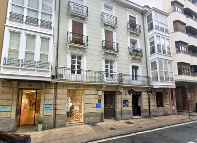 Piso en Venta en San Antonio en Ensanche