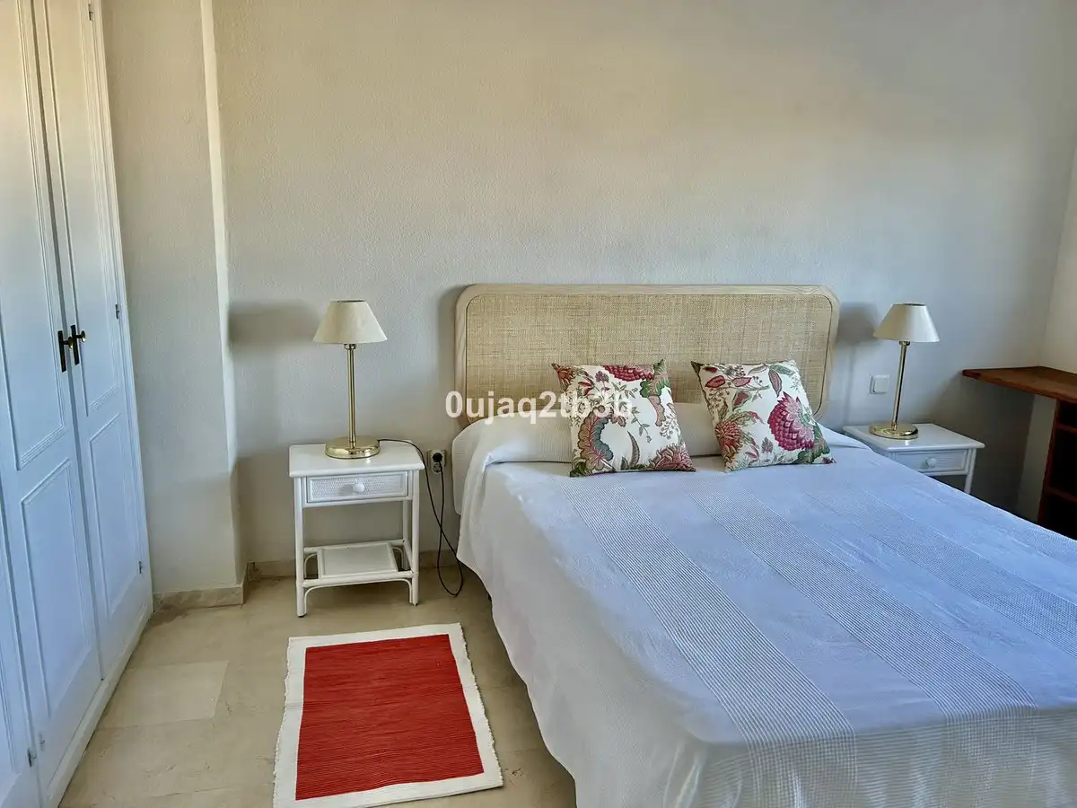 Bedroom of Apartments for sale in Estepona  with Air Conditioner, Terrace and Community pool