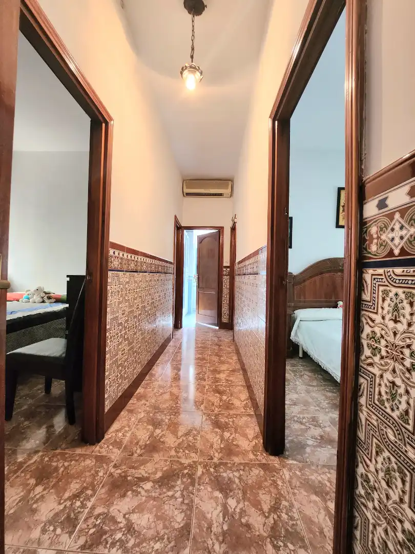 Haus oder Chalet zum Verkauf in Alcalá de Guadaira mit Privatgarten, Terrasse und Abstellraum