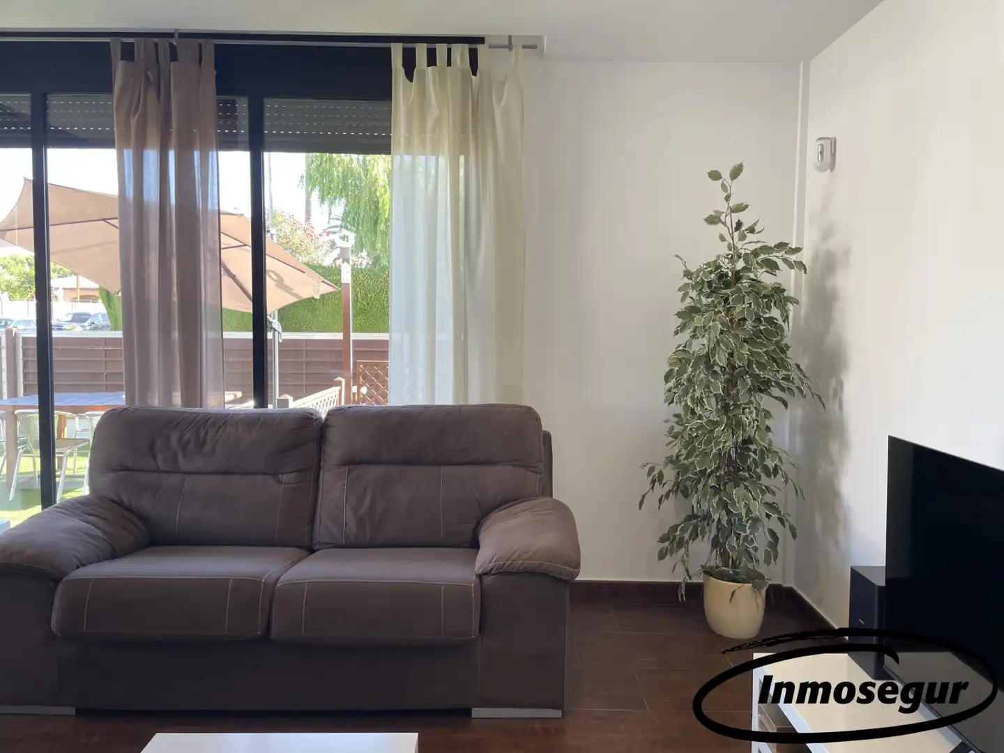 Detached house with terrace for sale in Carrer Lluís Domènech I Montaner 13, imagen 9