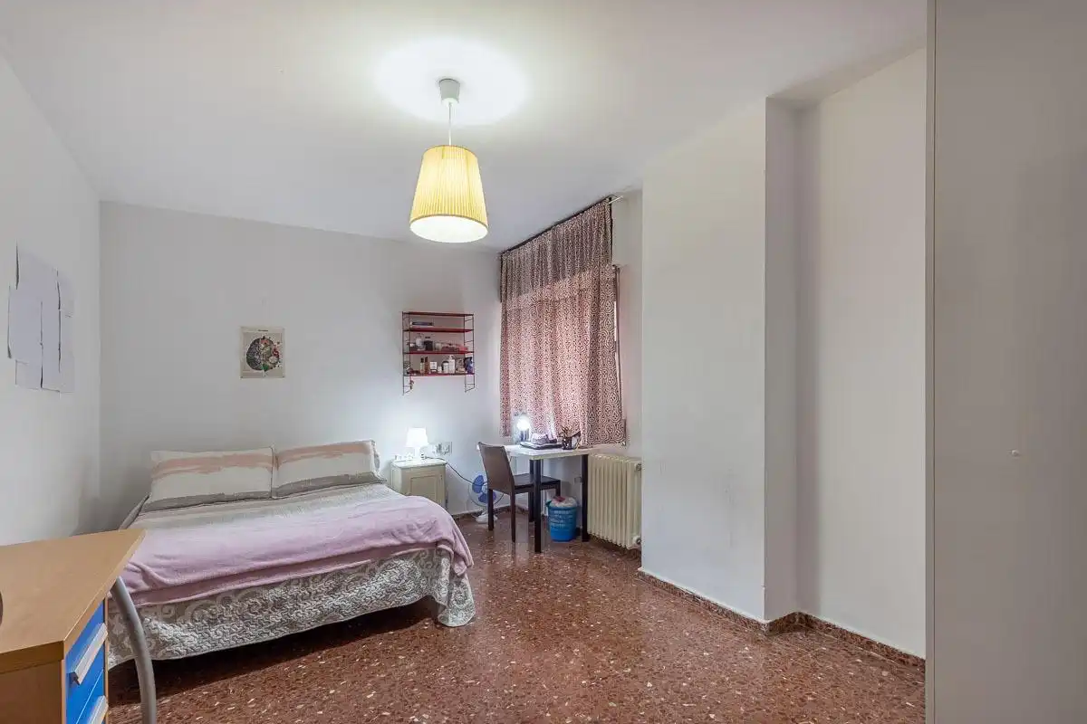 Habitación de Piso en venta en Jaén