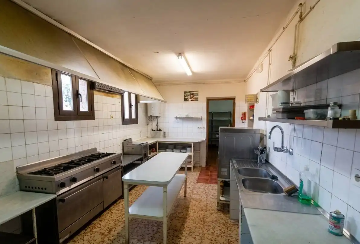 Cocina de Edificio en venta en Roda de Eresma