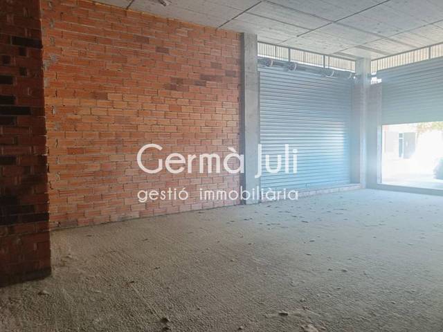 Local comercial en Alquiler en Casagemes