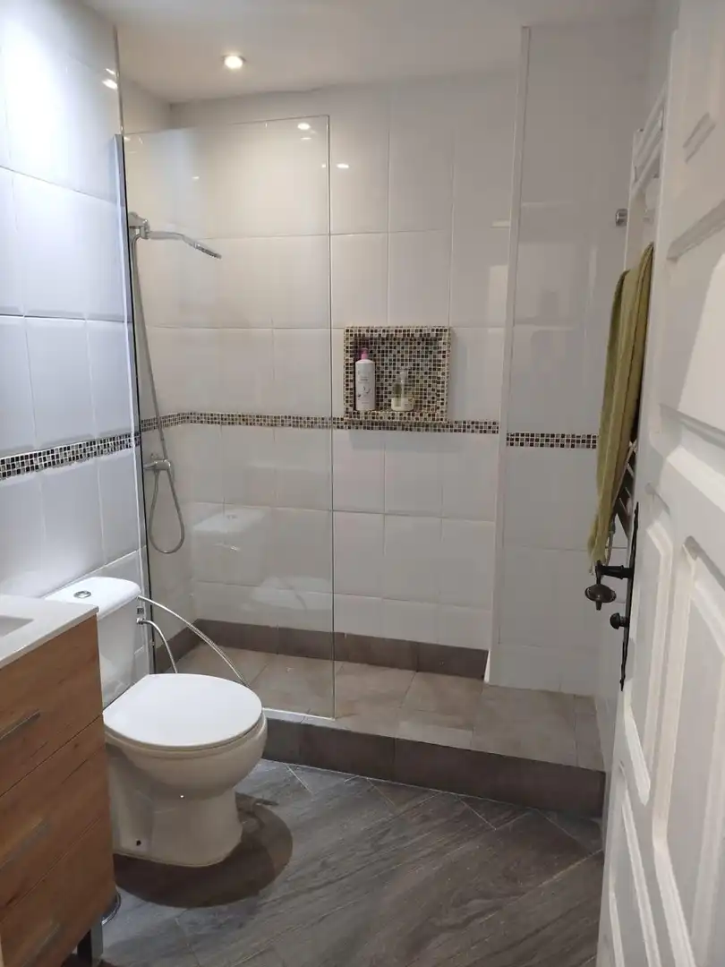 Bathroom of Study for rent in Las Palmas de Gran Canaria  with Air Conditioner, Furnished and Balcony