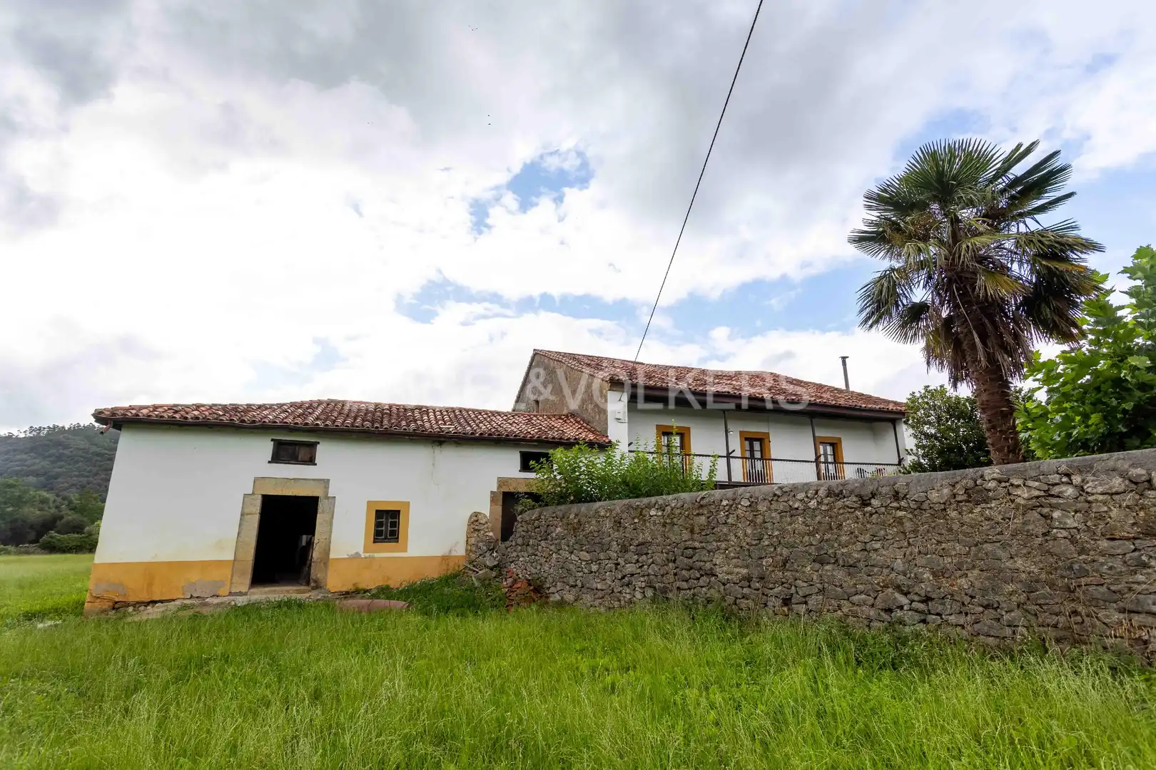 Vista exterior de Finca rústica en venta en Entrambasaguas con Calefacción, Jardín privado y Balcón