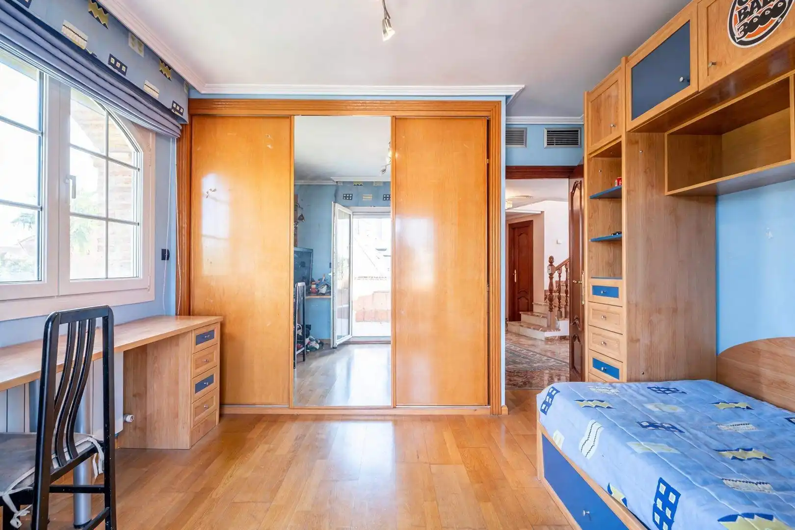 Dormitori de Casa o xalet en venda en Zaragoza amb Jardí privat, Terrassa i Traster