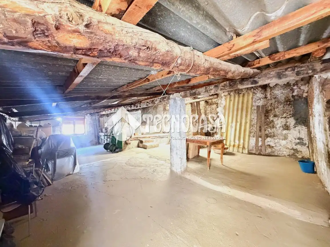 Casa adosada en venta en Campillo de Altobuey con Calefacción, Jardín privado y Terraza