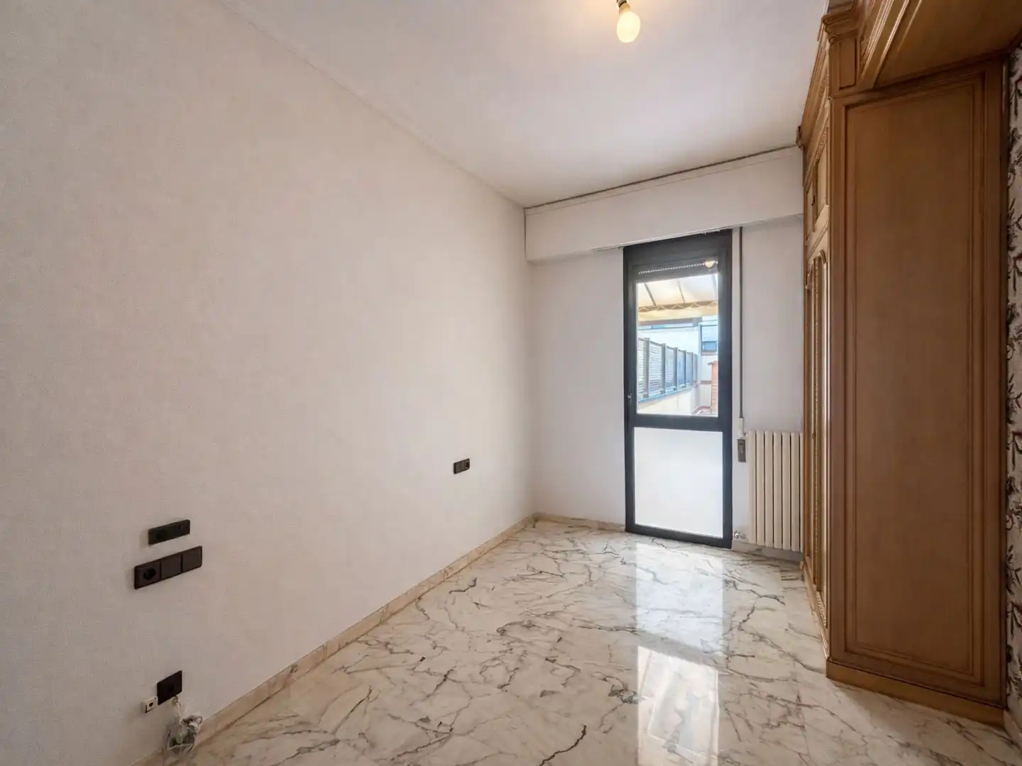 Habitación de Piso en venta en Zaragoza con Aire acondicionado y Trastero