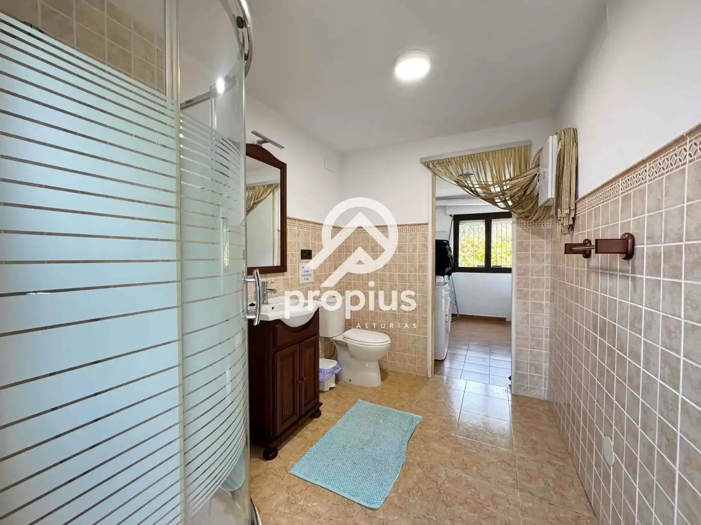 Baño de Casa o chalet en venta en Parres con Calefacción, Jardín privado y Parquet