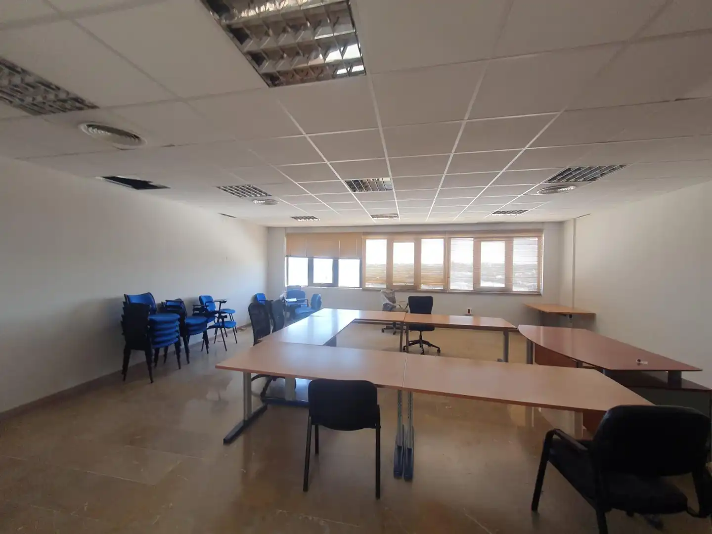 Oficina de alquiler en San Juan de Aznalfarache