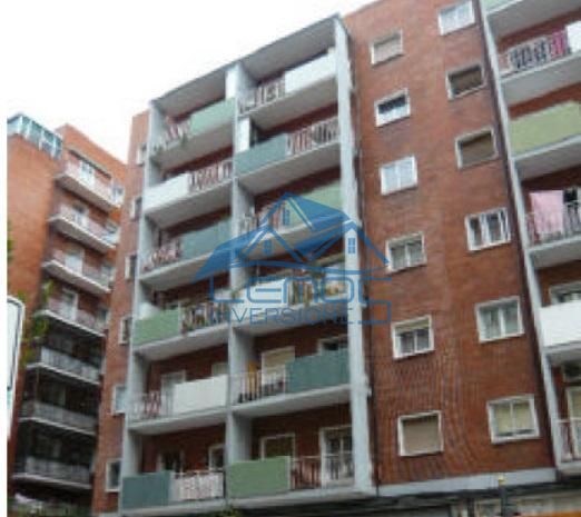 Vista exterior de Piso en venta en  Logroño