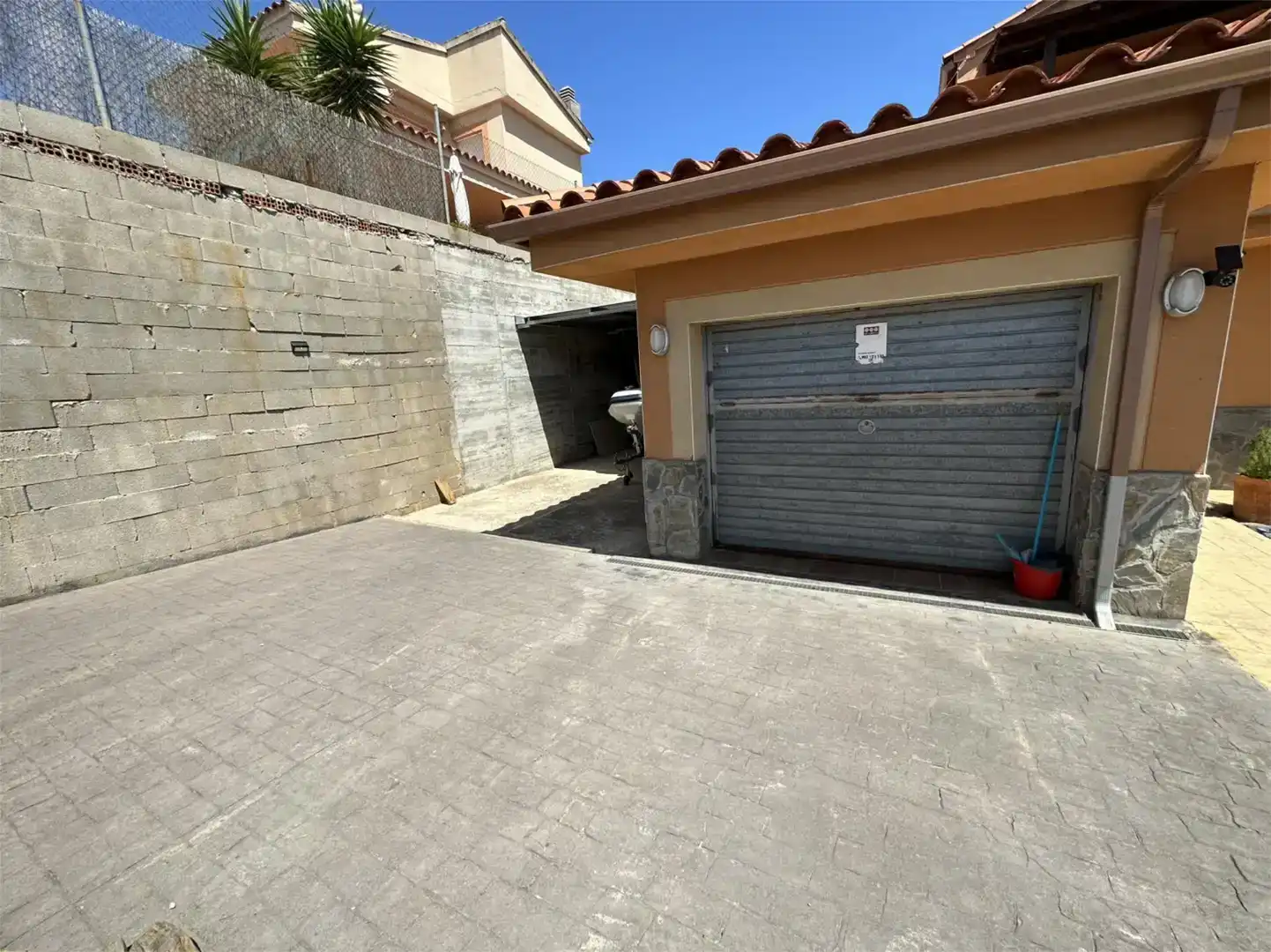 Parking de Casa o chalet en venta en Vidreres con Piscina