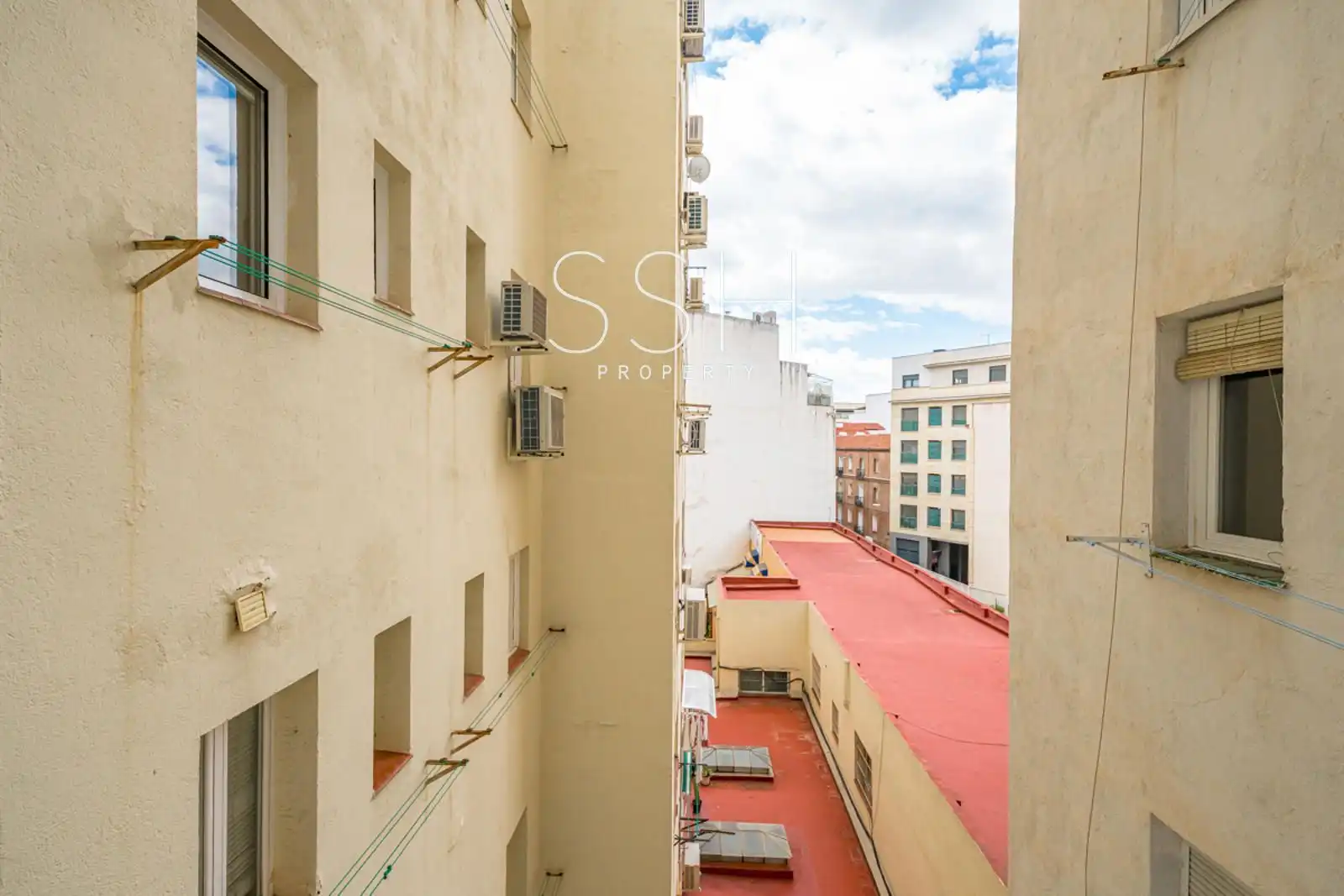 Terraza de Piso de alquiler en Población de Arroyo con Aire acondicionado, Calefacción y Amueblado