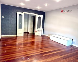 Sala d'estar de Pis en venda en Piélagos amb Calefacció, Terrassa i Traster