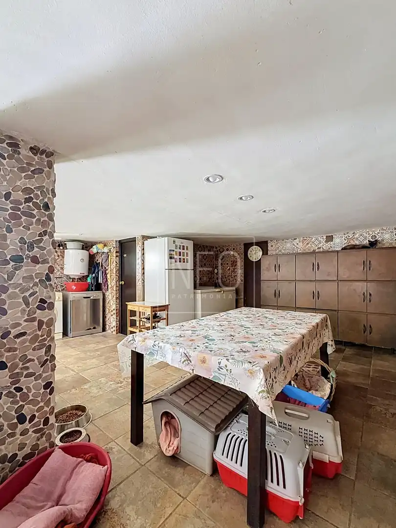 Villa con piscina in vendita a Calle RIO BEIRO (CSJ), imagen 16
