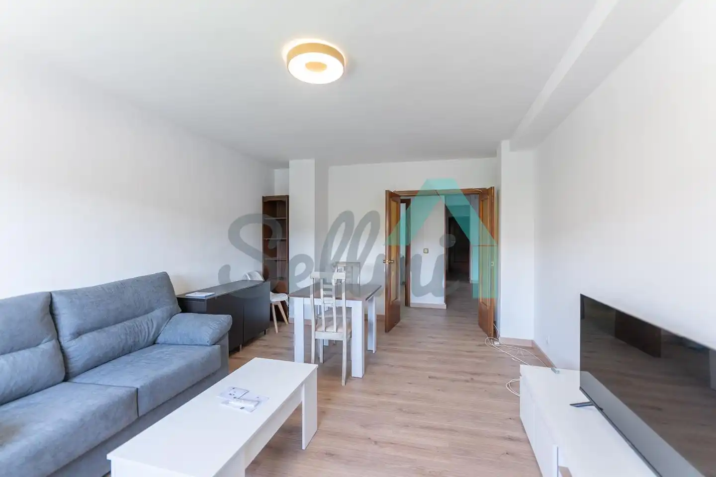 Living room of Flat for rent in Oviedo   with Heating, Parquet flooring and Furnished