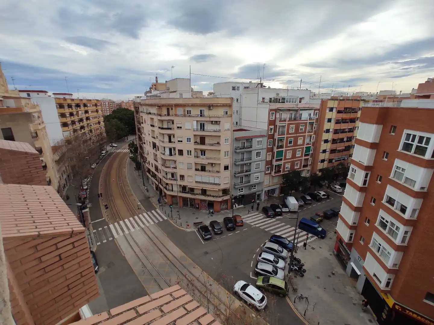 Vista exterior de Àtic en venda en Valencia amb Terrassa i Traster