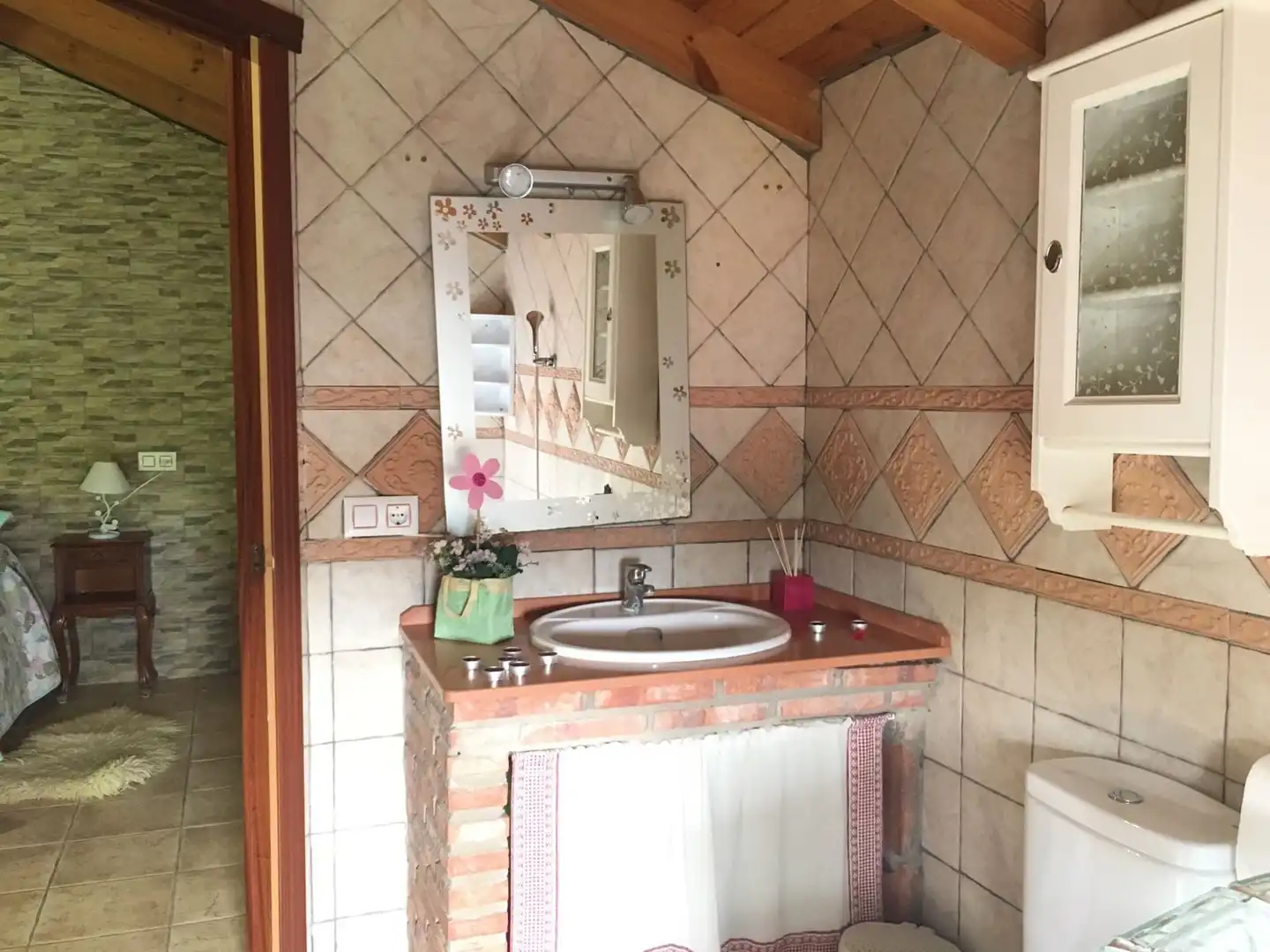 Baño de Casa o chalet de alquiler en Barbate con Aire acondicionado, Calefacción y Jardín privado