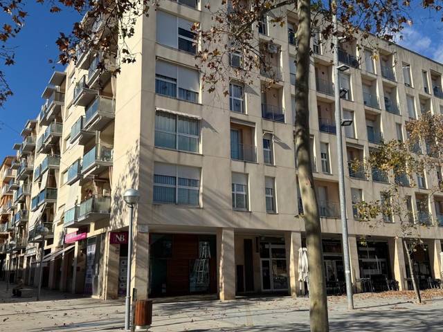 Garaje en Venta en Avinguda de Ramon d'Olzina, 8 en Vila-seca Poble