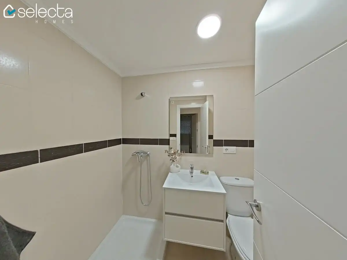 Bany de Apartament en venda en Dénia amb Terrassa, Traster i Piscina